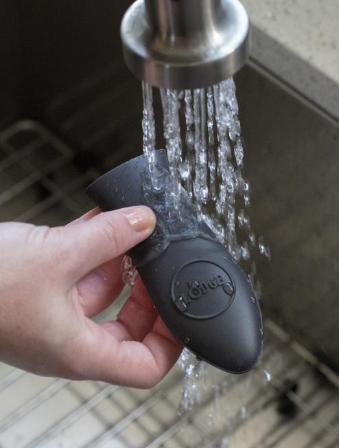 Mini Silicone Handle Holder - Image 5