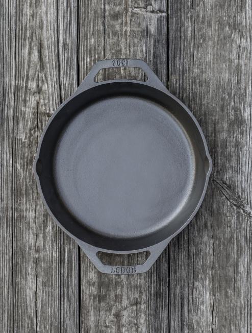 Cast Iron Dual-Handle Pan - Image 13