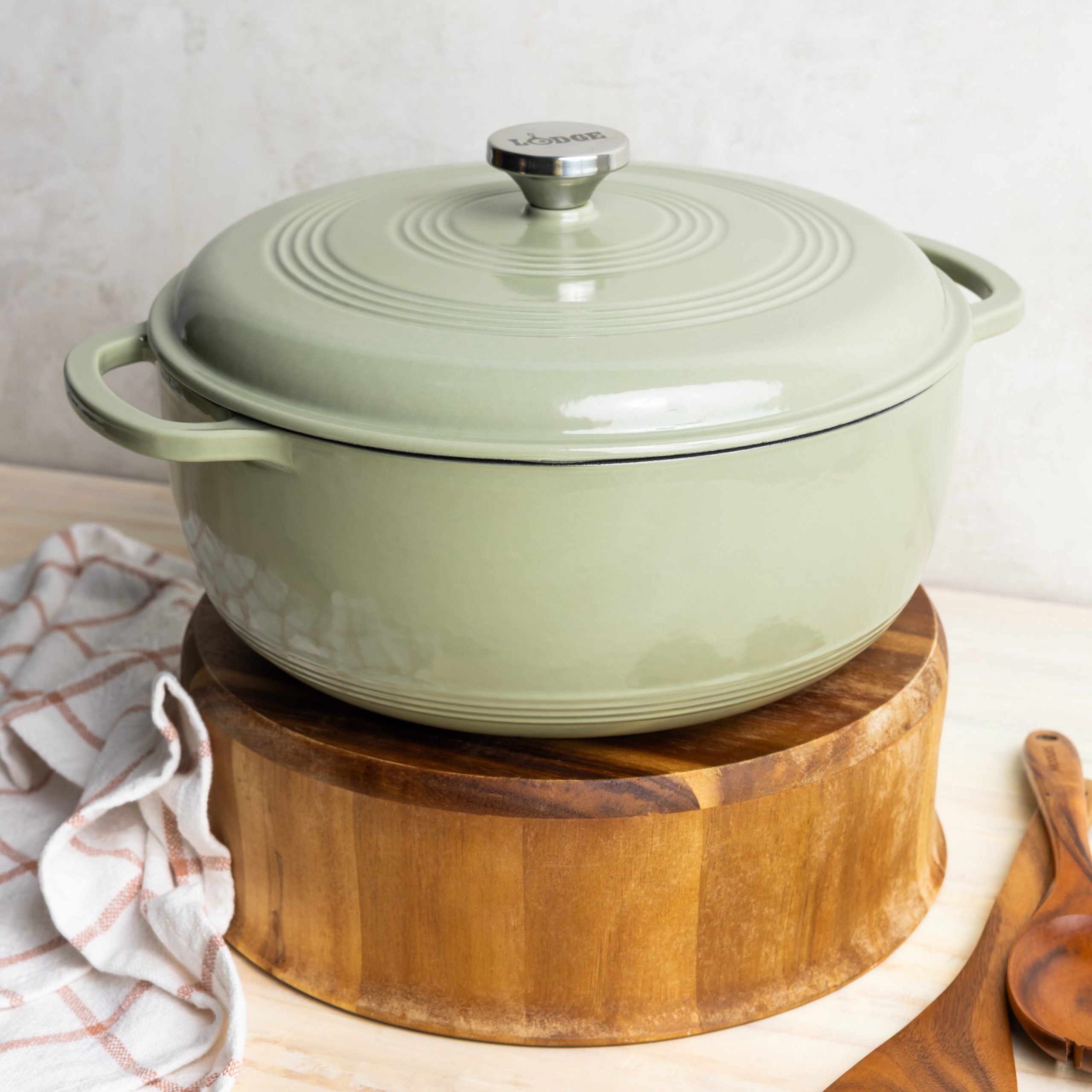 Essential Enamel Dutch Oven - Image 192
